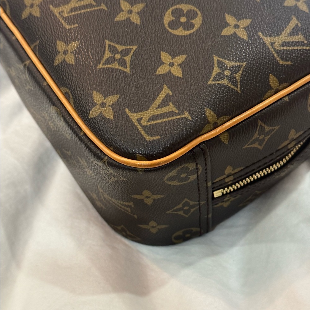 Louis Vuitton Brown Monogram Trouville Handbag - Picture 14 of 16